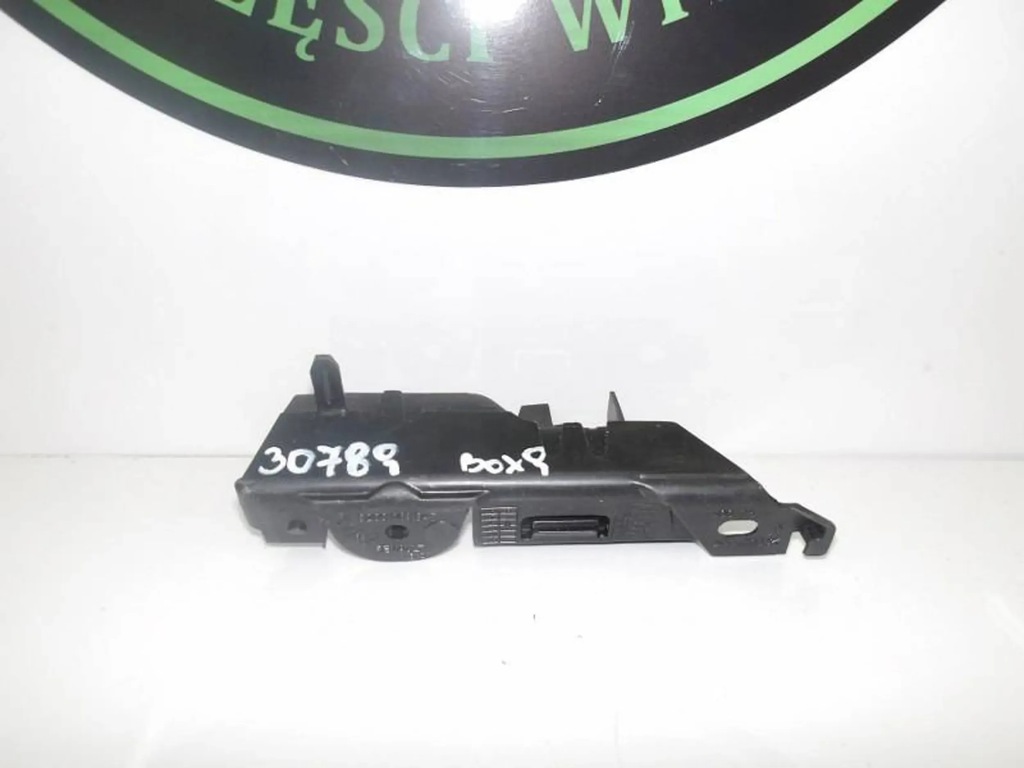 фото №1, Renault clio iii направляющая бампер правый задняя