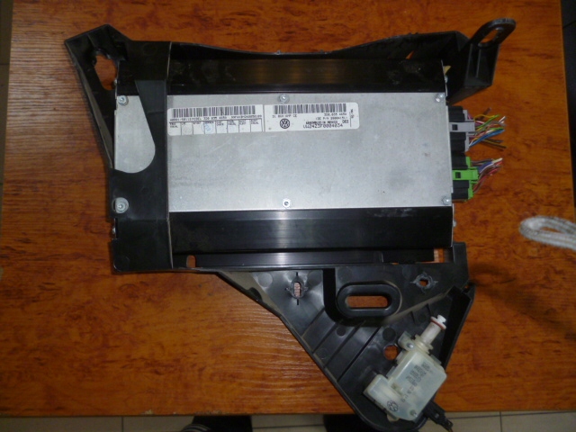 фото №1, Усилитель модуля радио vw phaeton 3d0035465a