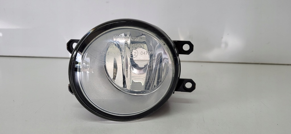 фото №1, Противотуманная фара toyota левый aygo avensis t27 verso lexus rx yaris iq 81220-0d042