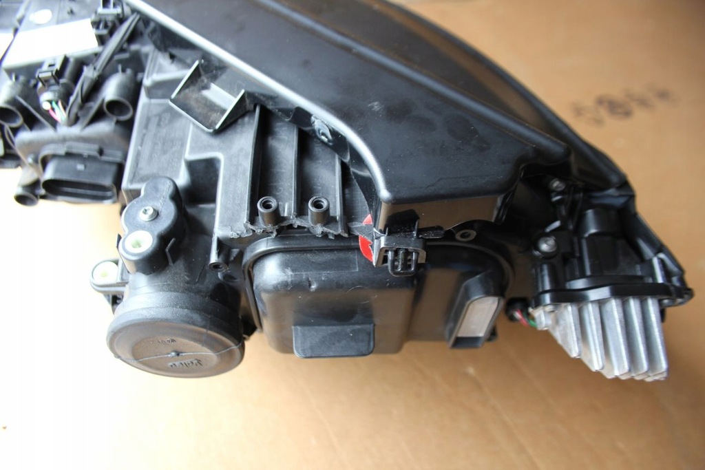 фото №7, Лампа full led vw arteon 3g8941082e