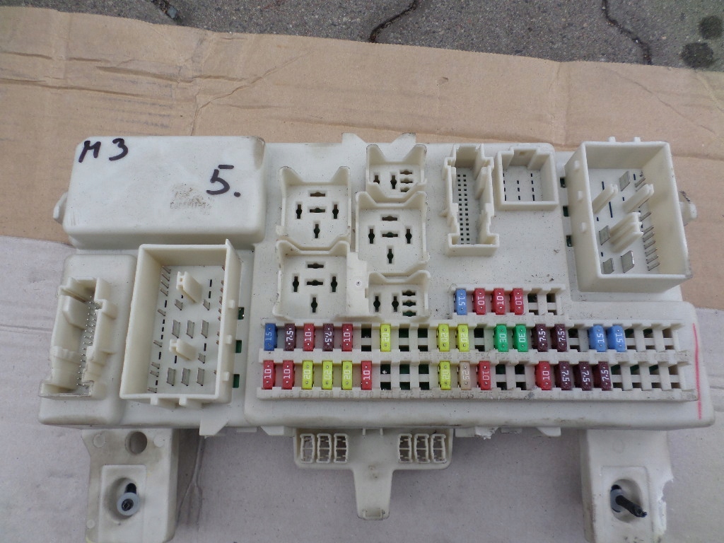 фото №1, Mazda 3 03-09 модуль bsi комфорта bs4h