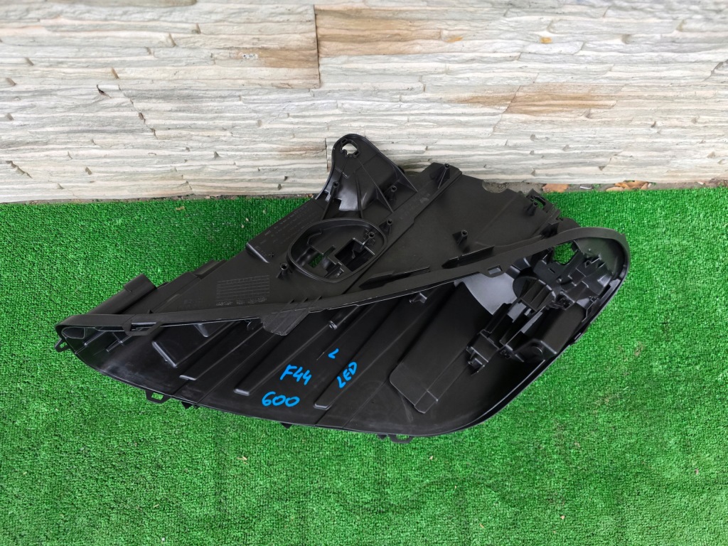 фото №2, Корпус корпус лампи led bmw 2 f44 ліва