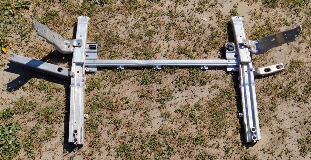 фото №1, Bmw x1 , x2 балка нижняя pod радиатор зона кронштейн подрамник