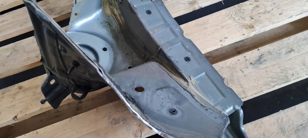 фото №11, S3 8y a3 носик крила лонжерон чверть права правий перед lz7s