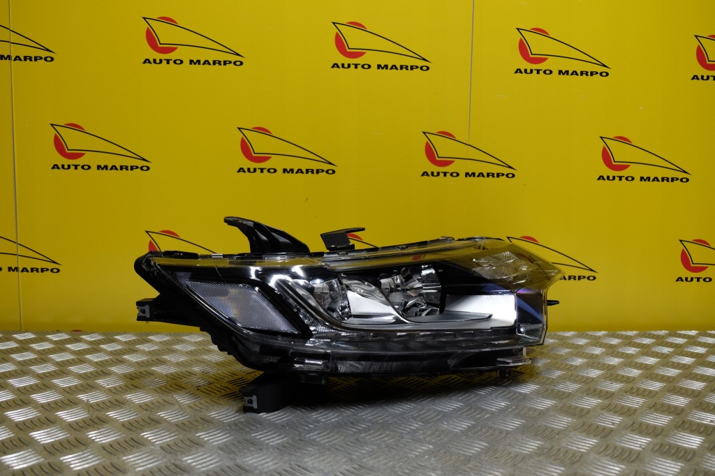 Mitsubishi outlander рестайлінг  2015- фара фара full led r європа Доставка