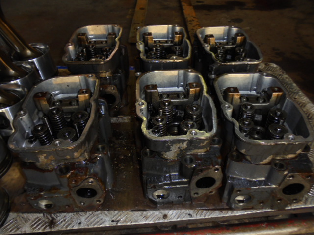 фото №3, Головка головки scania r hpi комплектна