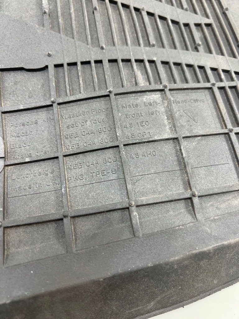 фото №6, Килимок водія перед сторона ліва porsche panamera 970 95b04480043