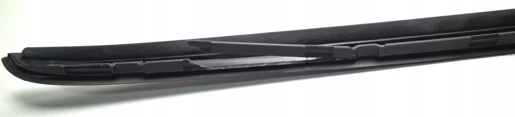 Купити Maserati grecale m182 молдинг стійка скло лобове перед ліва оригінальний номер 670167248