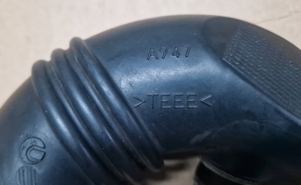 фото №4, Alfa romeo mito 1.3 труба гумовий елемент шланг повітрозабірник повітря 51879778