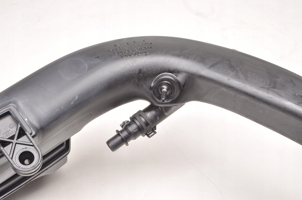 фото №5, Volvo xc70 ii 2.4 d5 205km труба воздухозаборник воздуха 31657655