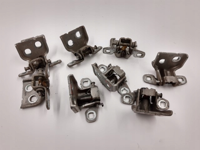 фото №1, Dacia duster петля двері лівий правий