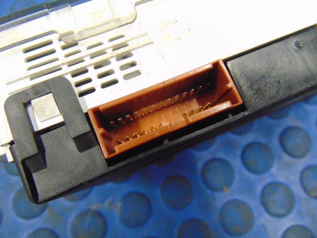 фото №4, Nissan almera n16 lift wiświetlacz радио 18090bn800a