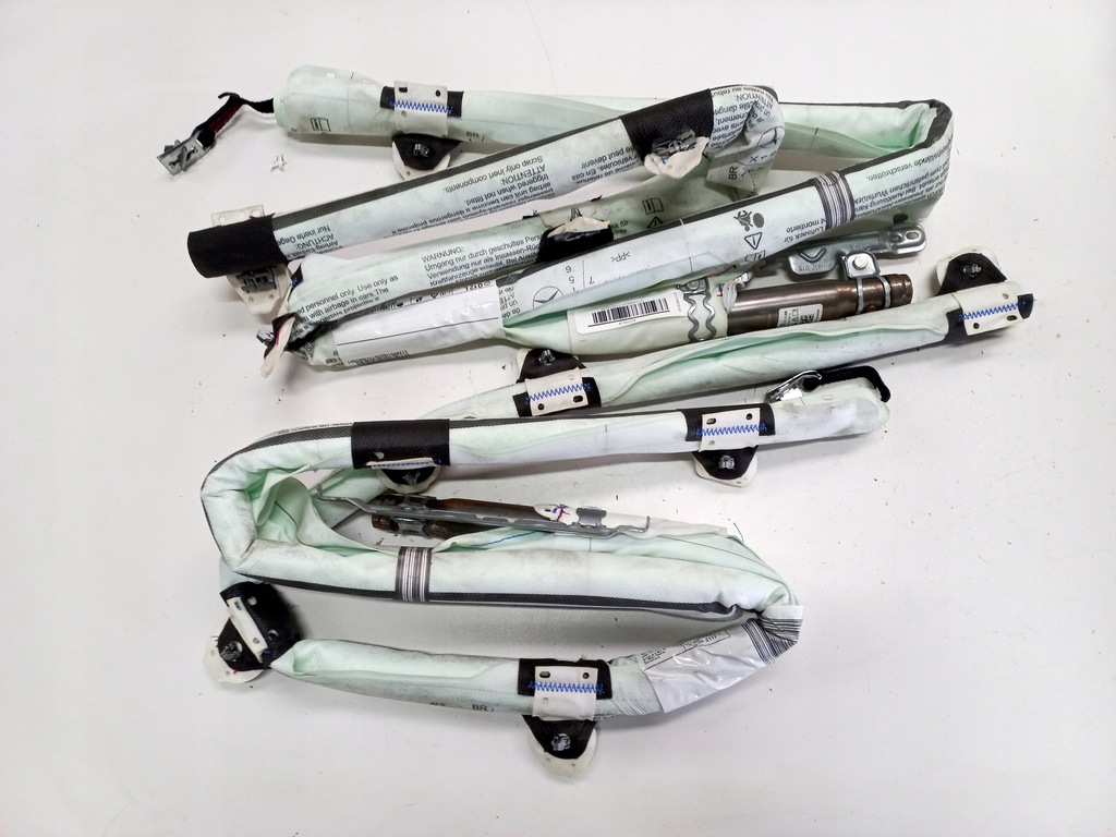 фото №1, Шторка безопасности air bag левая правая mercedes cla w117