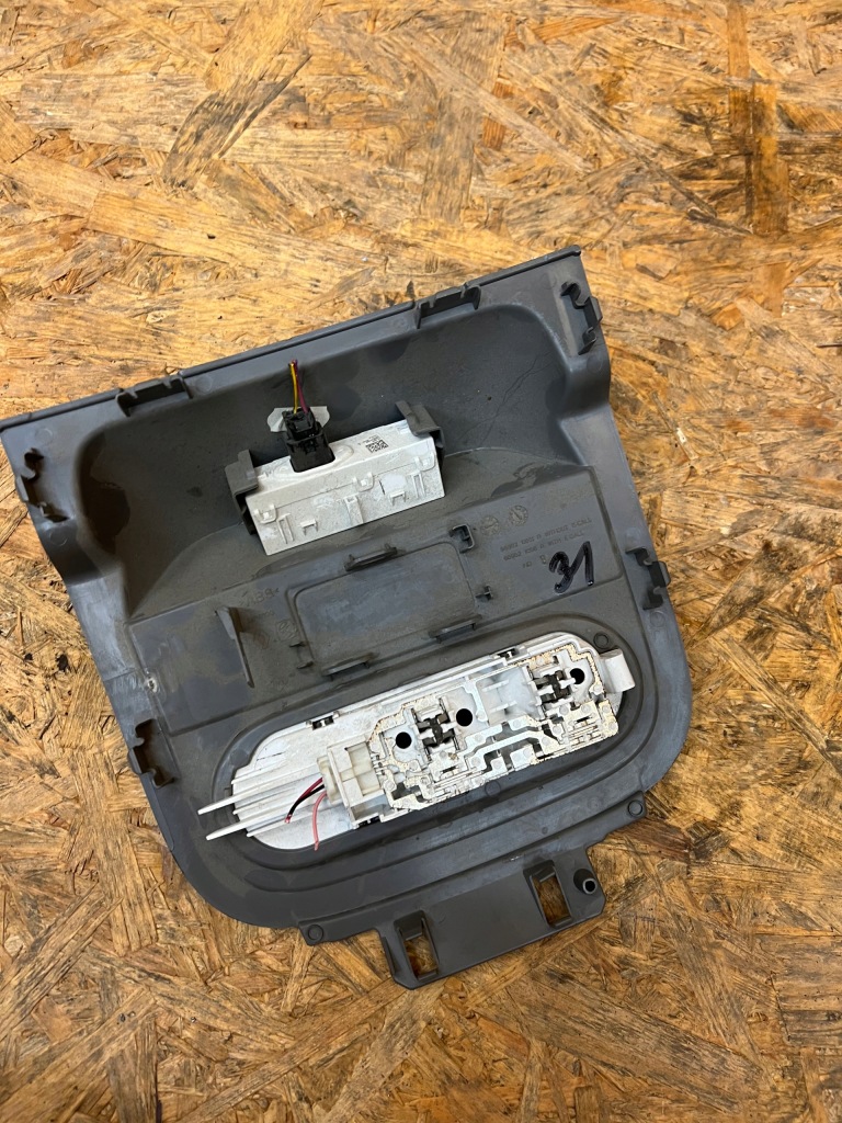 Лампа освещение салона кабины renault master iv 969820881r Доставка