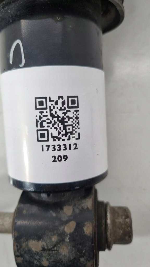 фото №9, Амортизатор пневматический porsche cayenne 2016 с задний po правой 7p5616020ap