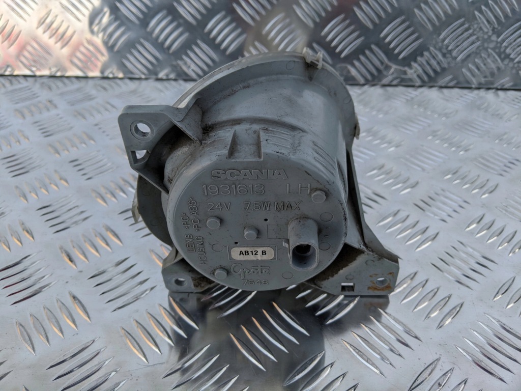 фото №3, Противотуманная фара led лампа do движение dziennej 7.5v scania r