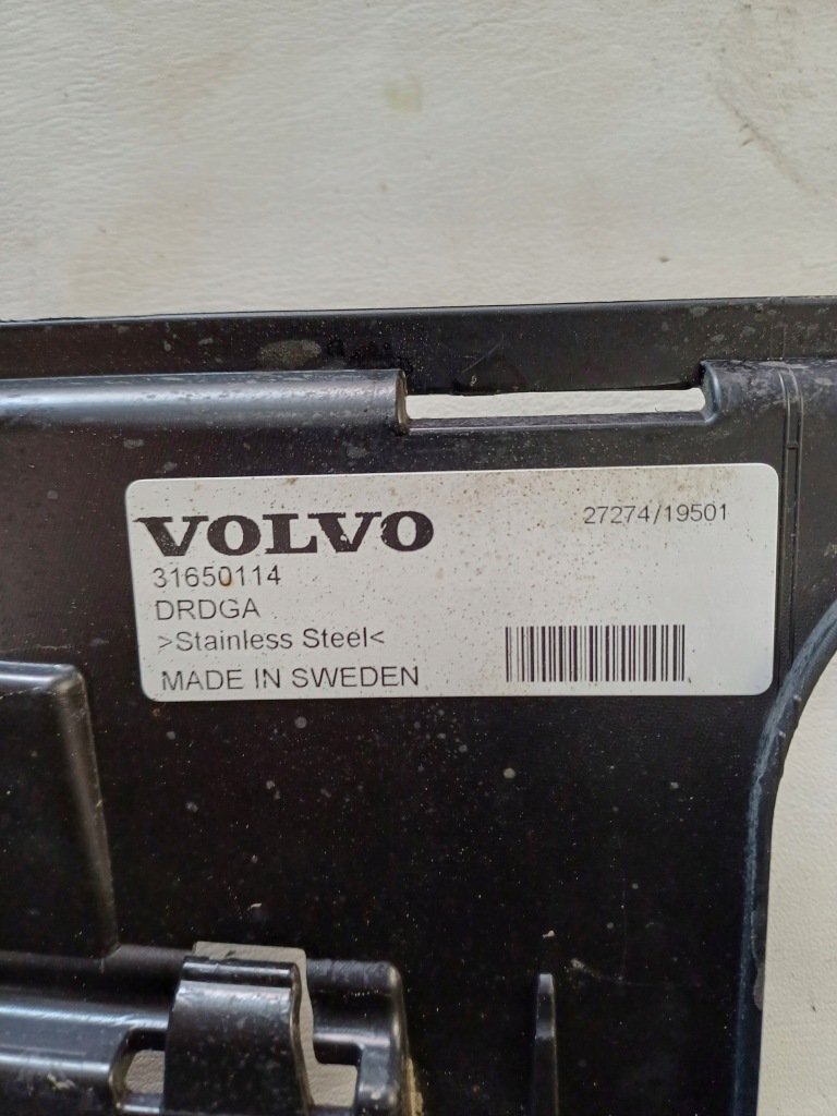 Бампер задний задняя volvo xc 40 xc40 inscription 4pdc 4парктроники Оригинал