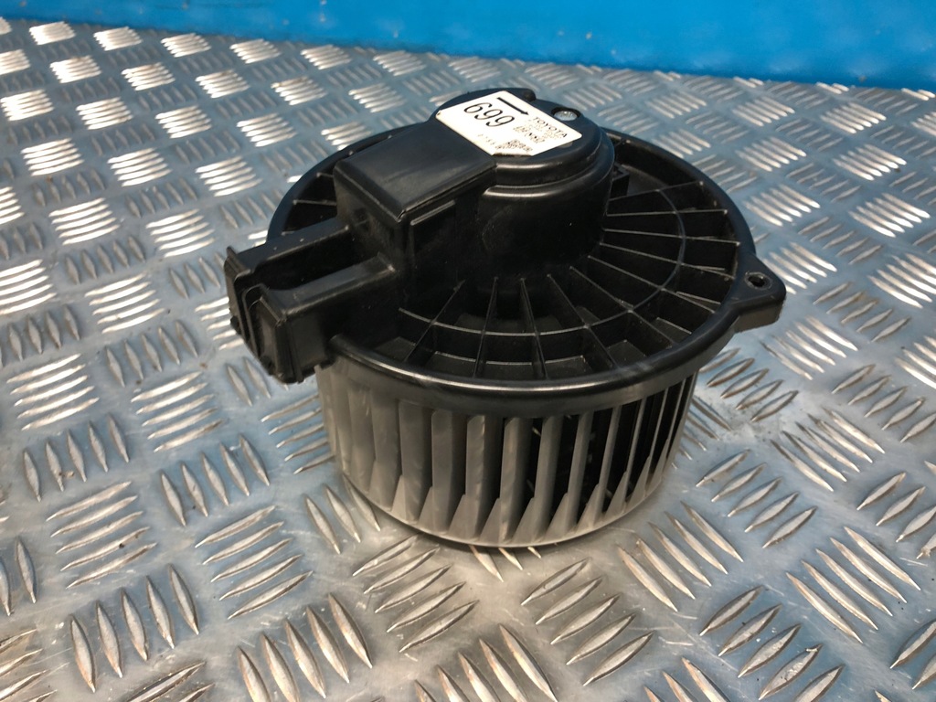 фото №1, Toyota rav4 ii 2004-2006 вентилятор обдув вентилятор 87103-42060