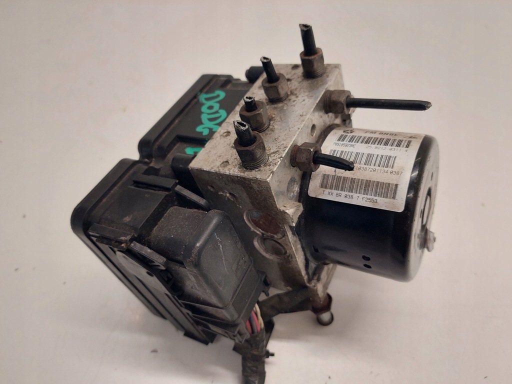 фото №1, Насос abs dodge caliber p05105823ac