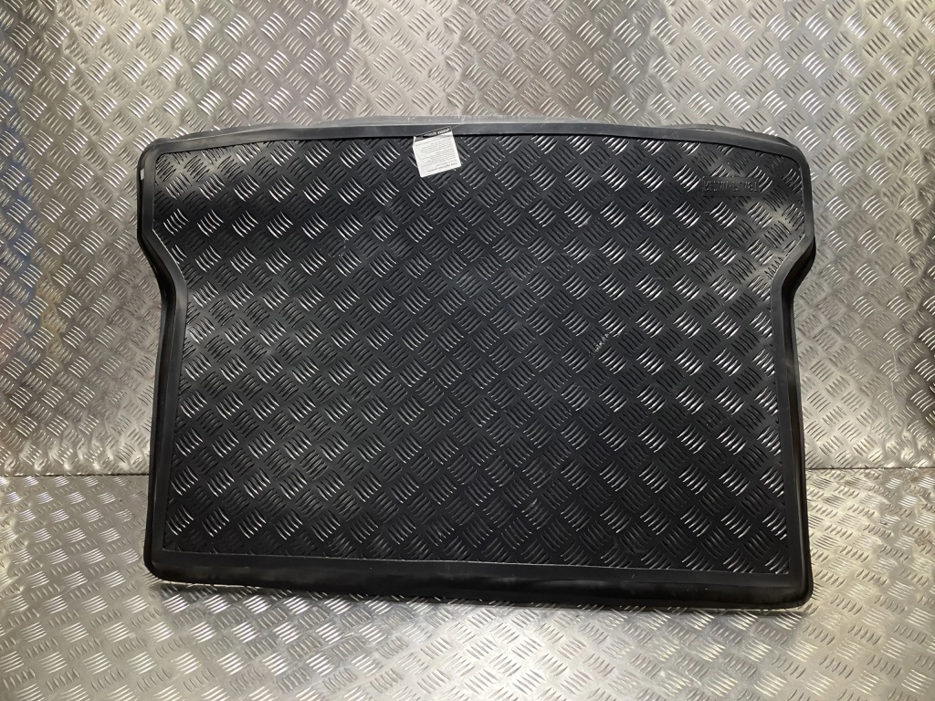 Купить Пол обшивка багажника mercedes gla x156