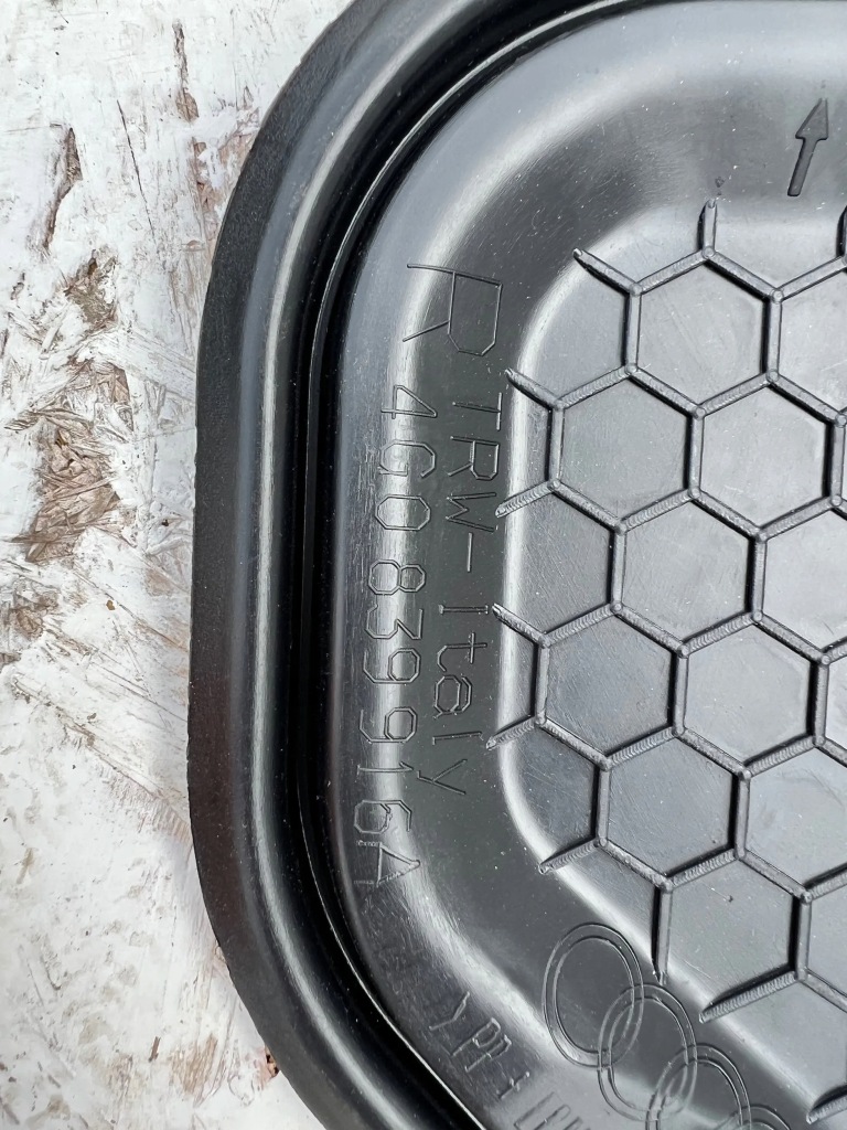 фото №4, Audi a6 s6 c7 4g защита заглушка дверь правая задняя