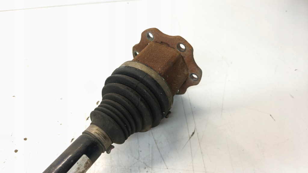 Приводной вал левая или правая перед audi a4 b8 a5 8t 2.7 3.0 tdi 8k0407271s Недорого