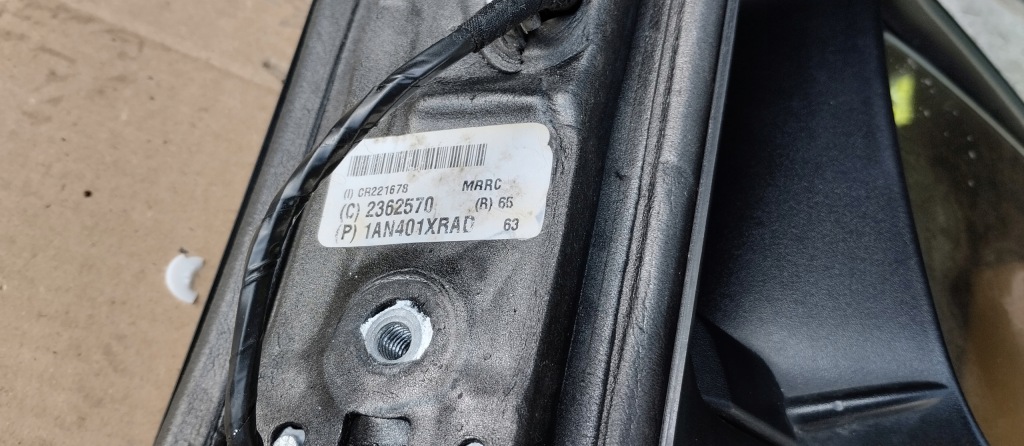 Дзеркало праве chrysler lancia voyager 7 pin європа 08- Зі Шроту