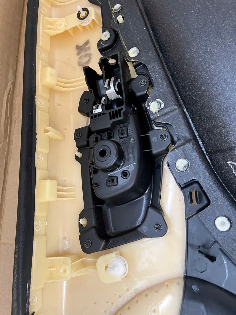 фото №15, Jeep compass ii 1.4it 2018r обшивка оббивка двері лівий перед ліва передня