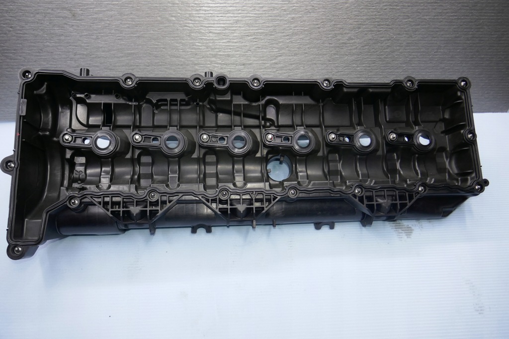 фото №9, Крышка клапанов bmw g11 g20 g30 b57 8571308
