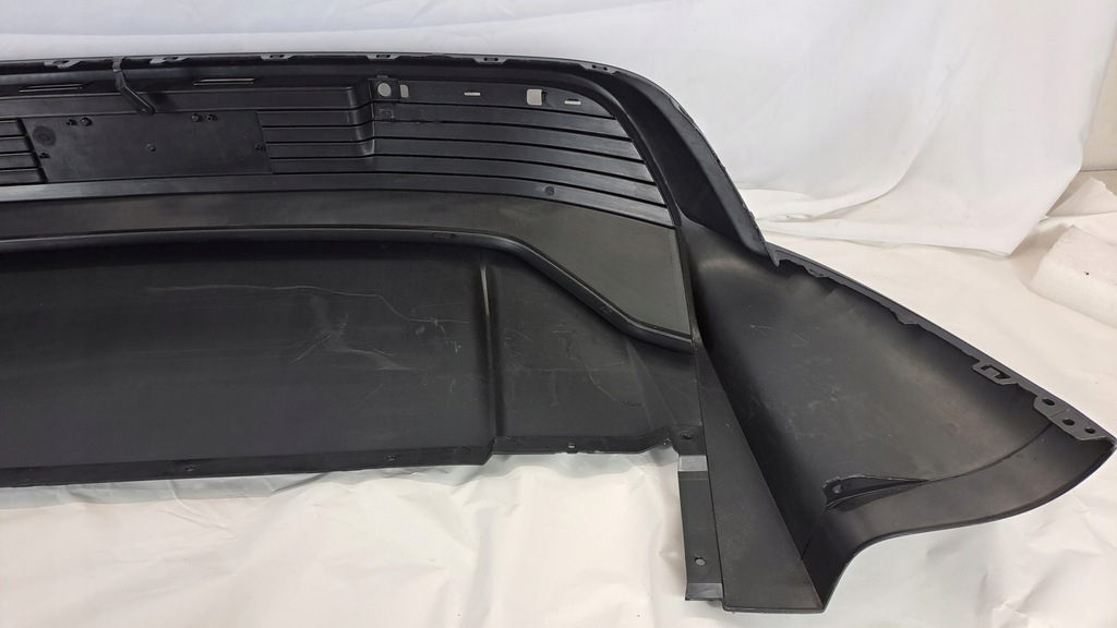 фото №12, Диффузор бампера porsche taycan 9j1 9j1807983f