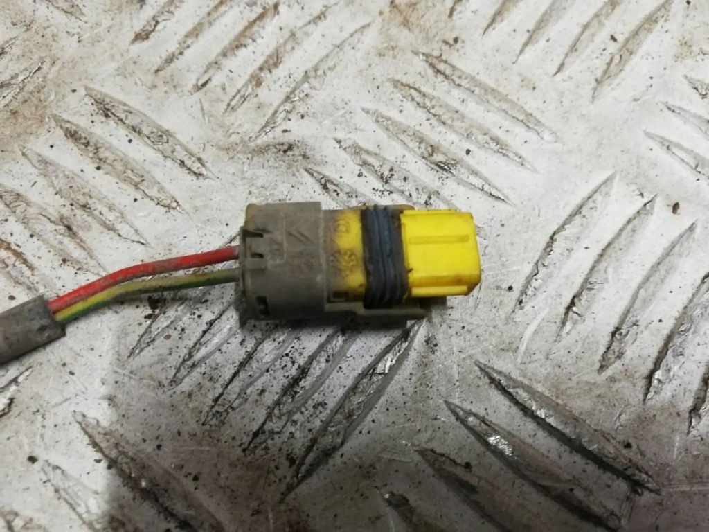 фото №2, Электропроводка противотуманных фар citroen c3 i