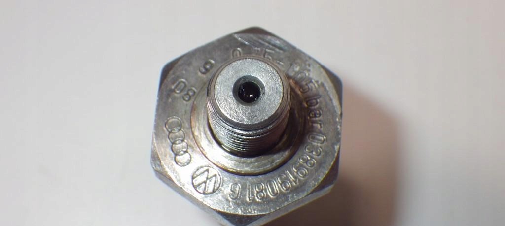 фото №6, Датчик тиску оливи audi s8 a8 d3 038919081g