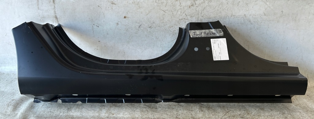 Поріг правий ford fiesta mk8 5d Ціна