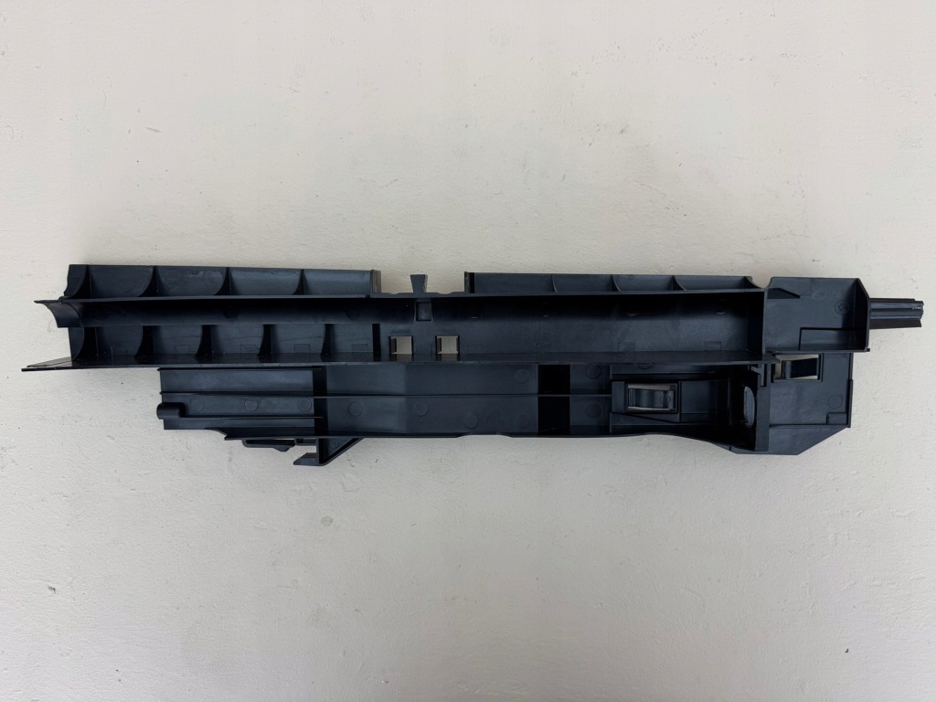 фото №1, Bmw x5 f15 13r- корпус кронштейн радиатора левый левая r7001002