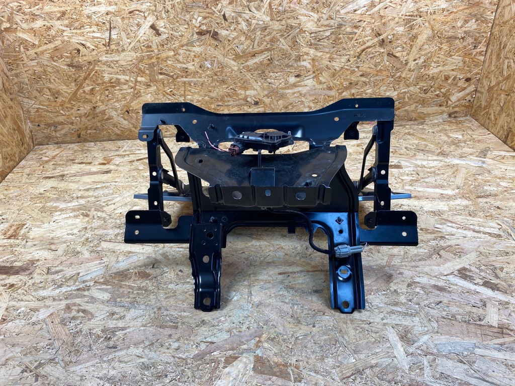 фото №14, Крышка разъём зарядки nissan leaf ii код лакокрасочного покрытия: kyo 2017-