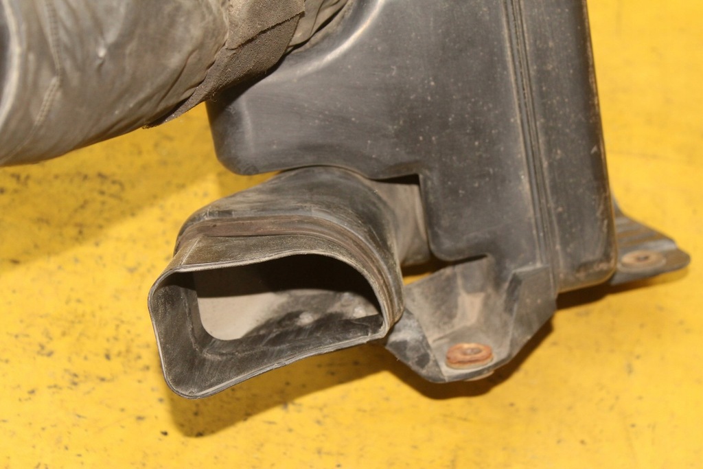 фото №6, Воздухозаборник воздуха kia sedona ii carnival ii 3.8 b