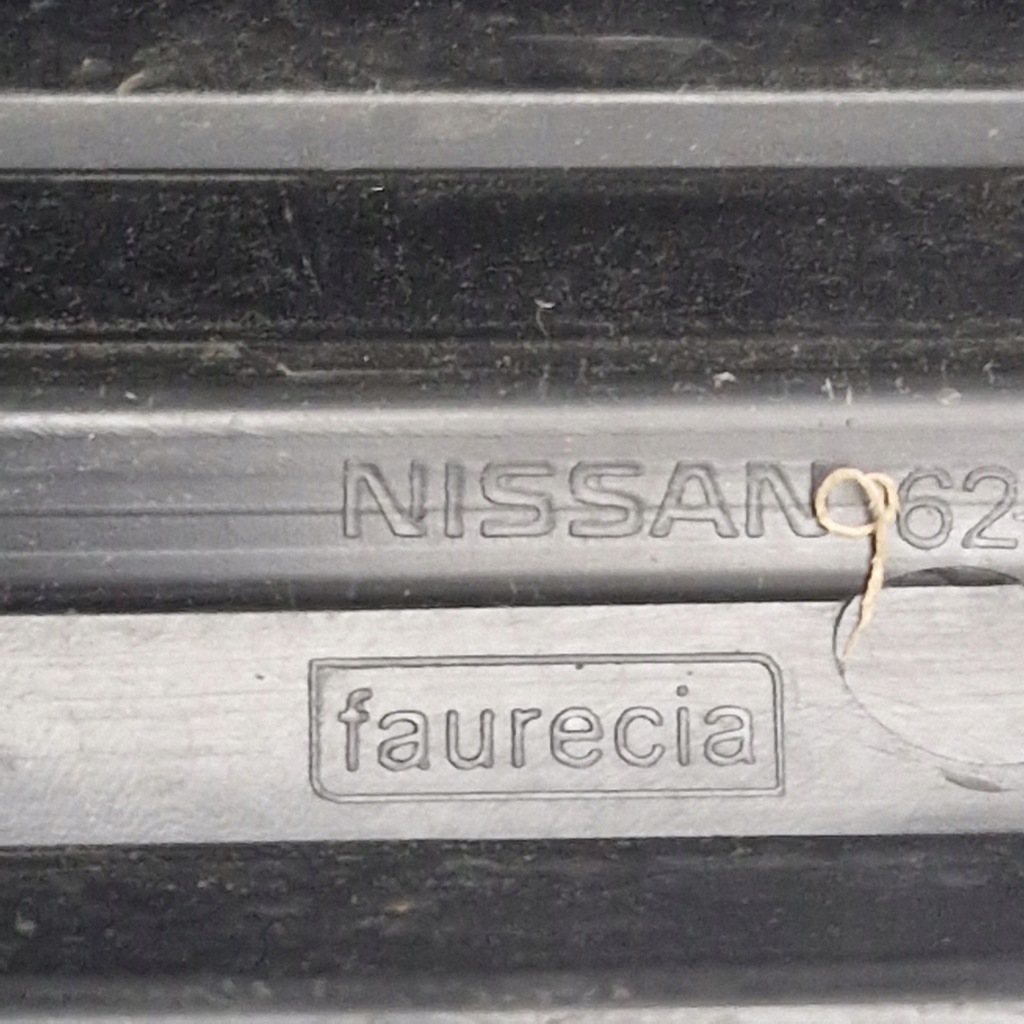 фото №9, Nissan micra k-14 решётка бампера правая перед 622565fa0b