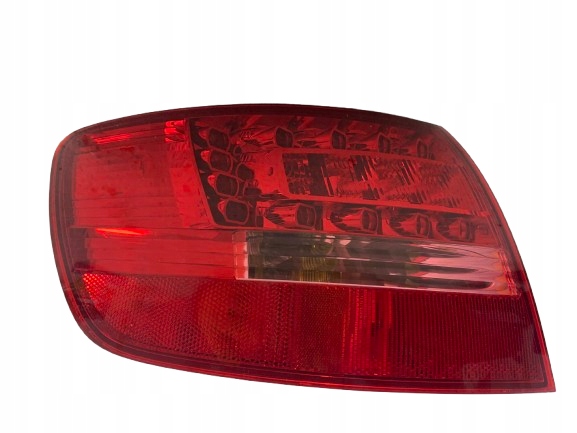 Купити Audi a6 c6 універсал фара ліва задній led гарний стан