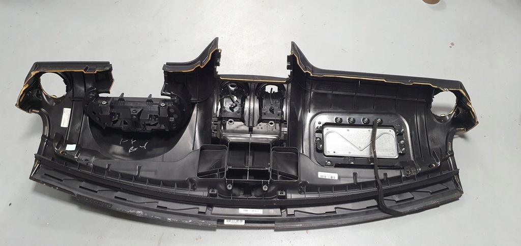 фото №8, Консоль приборная панель приборная панель mercedes ml w164 оригинал europa