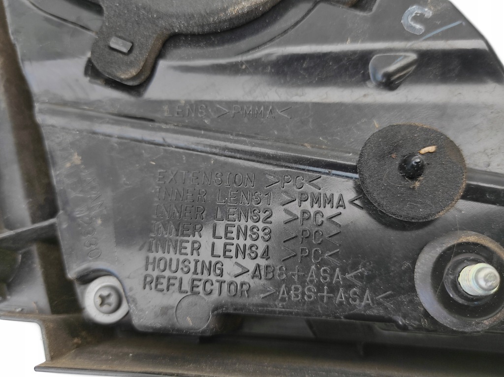 фото №10, Лампа w крышка правая левая задняя infiniti q70 lift