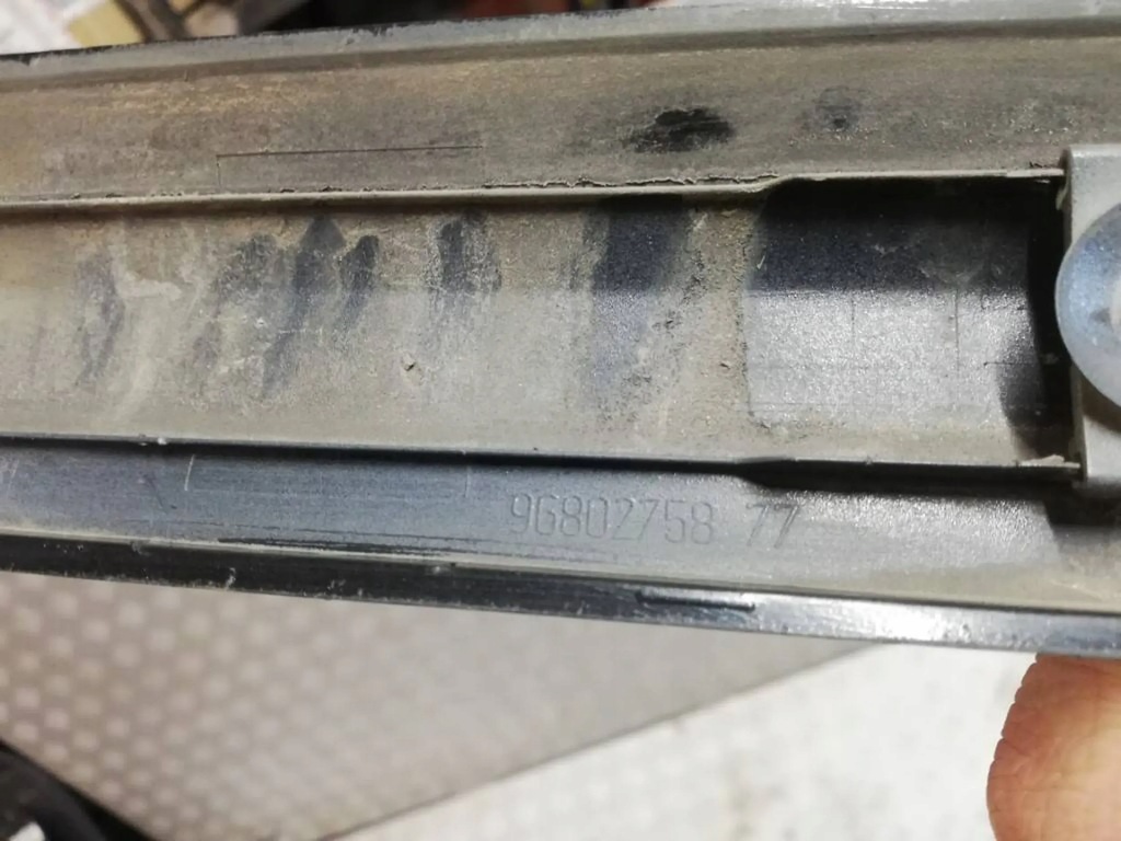 фото №8, Peugeot 207 cc lift молдинг дверь правая