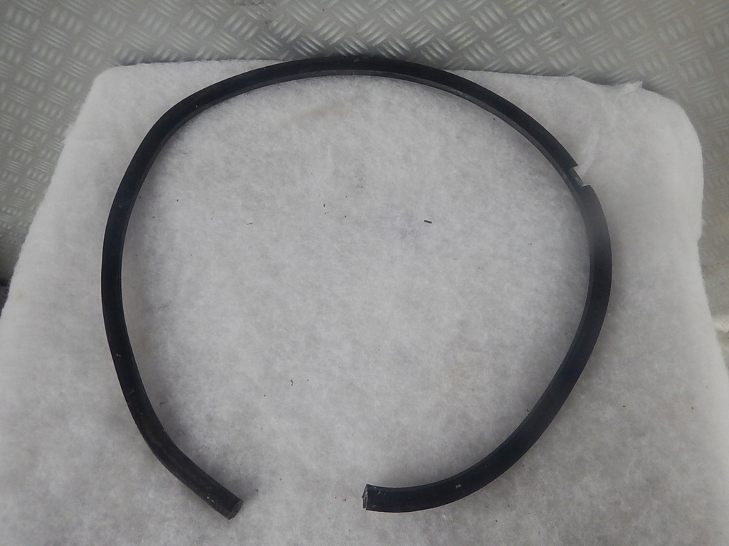 фото №1, Skoda fabia i vrs rs левая прокладка дверь задняя