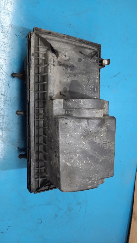 фото №1, Корпус фильтра воздуха jeep patriot 2.0 crd 08r