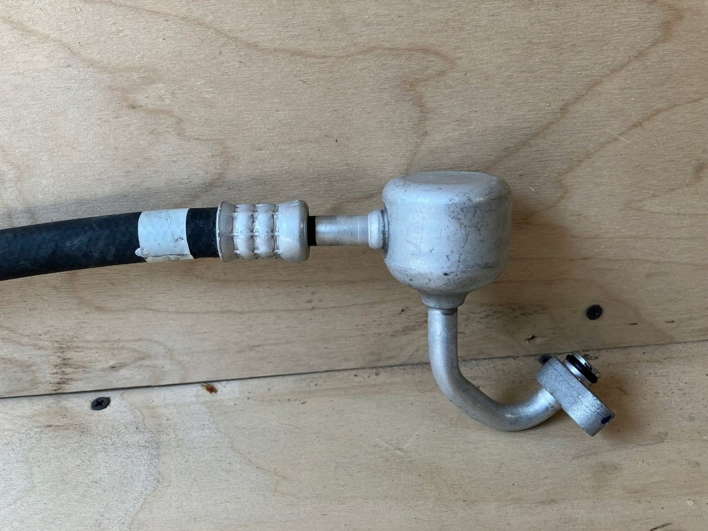 фото №3, Rav4 v 2.5 h гібрид трубка шланг кондиціонера