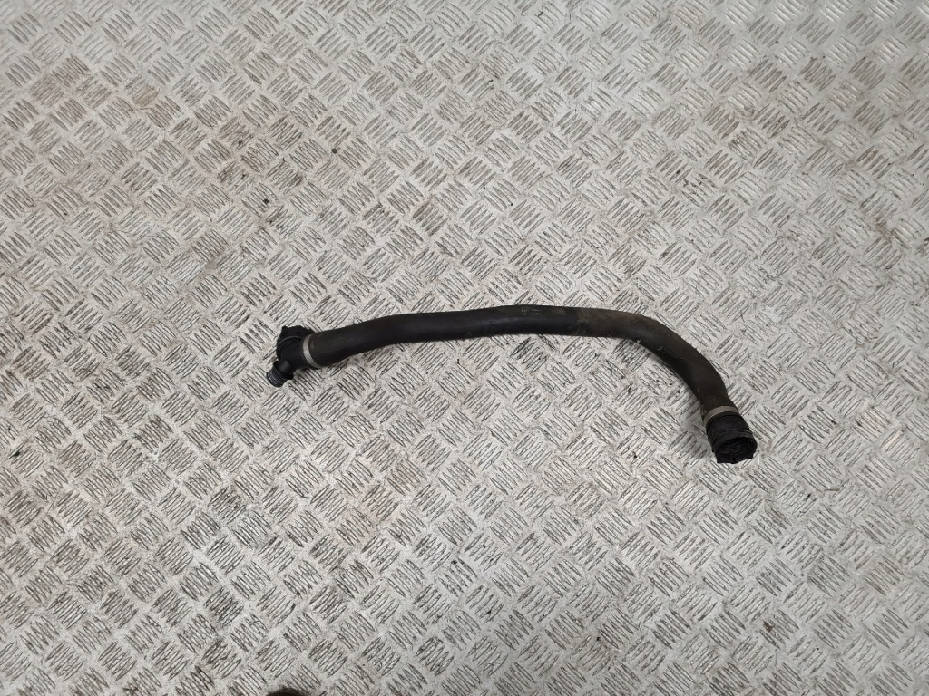Купити Bmw x1 f48 труба шланг води 7617363