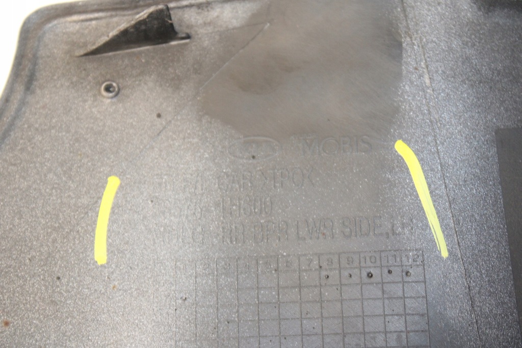 фото №10, Kia ceed i hb 5d накладка спойлер диффузор бампера левый задняя 86675-1h600