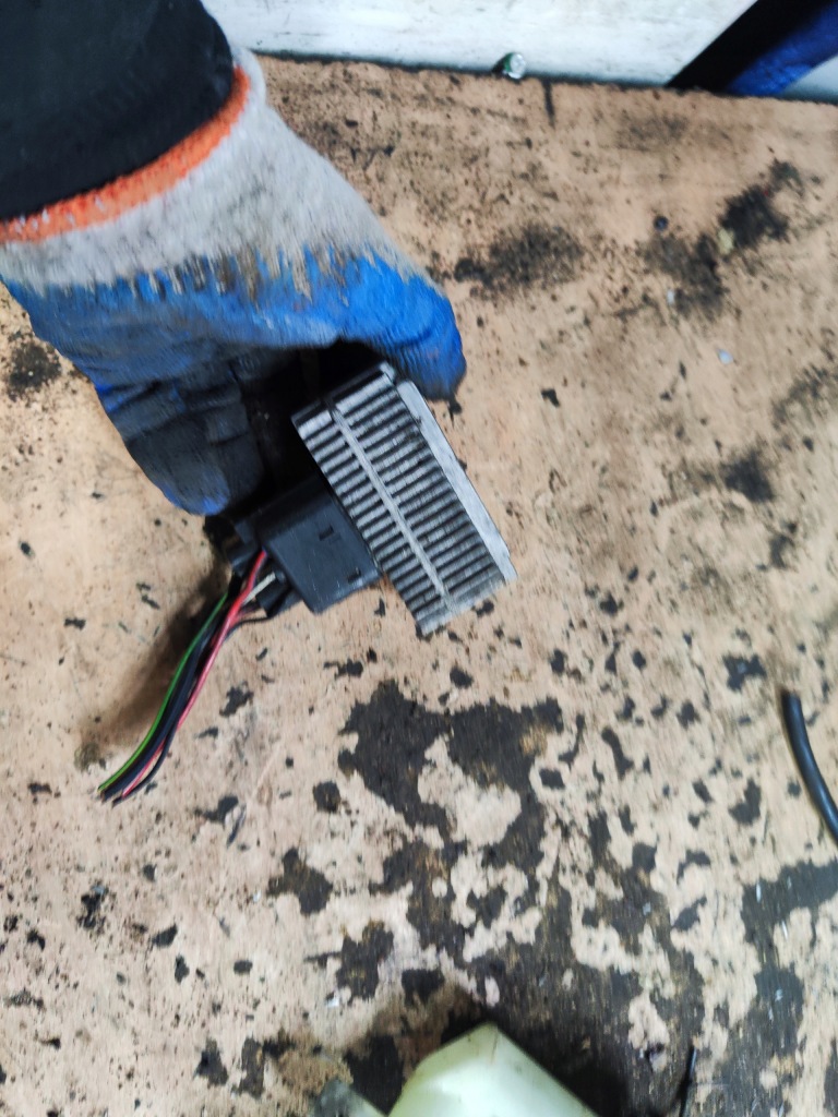 фото №1, Opel frontera b реле свеча накаливания