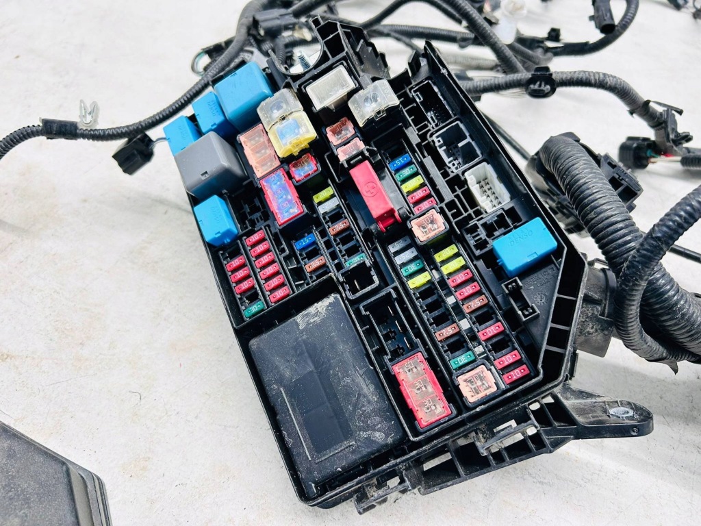 фото №10, Corolla e21 2.0 гібрид джгут електропроводка відсік двигуна 1 лінза 6xpdc