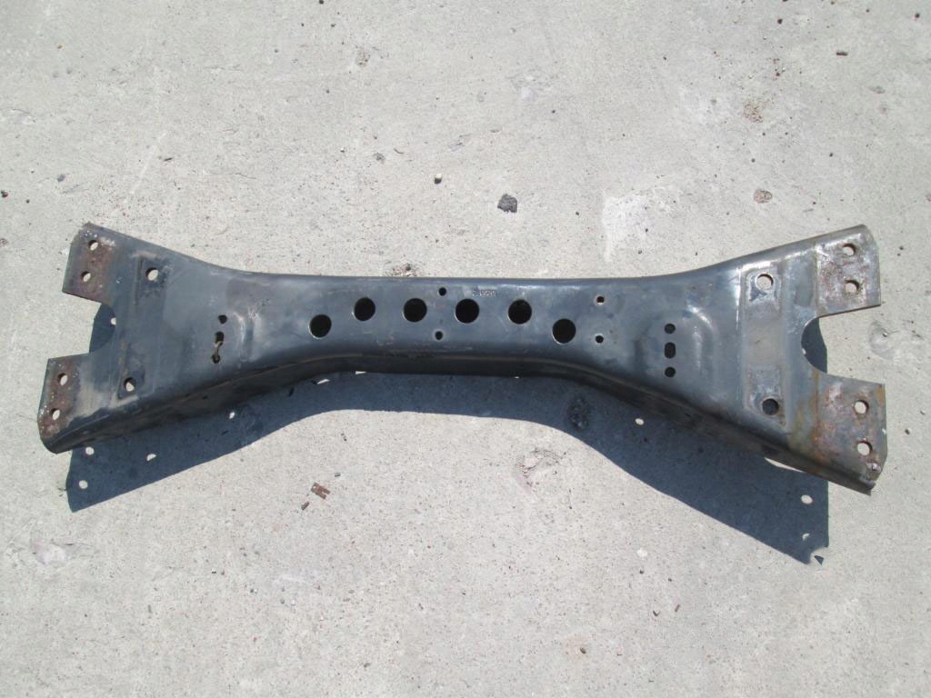 Балка передняя рамы кронштейн scania r p g Оригинал