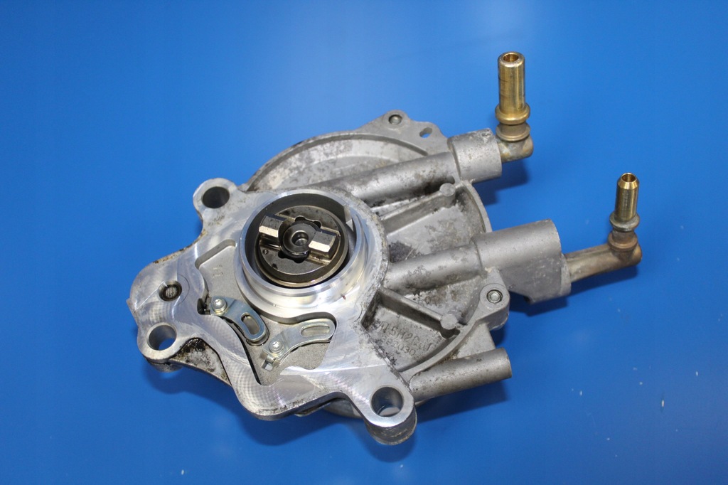 фото №1, Jaguar xf xj range l320 3.0 d насос вакуум